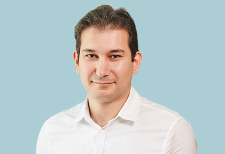 Winning in the race of efficiency: Semi Plug & Play AI Services