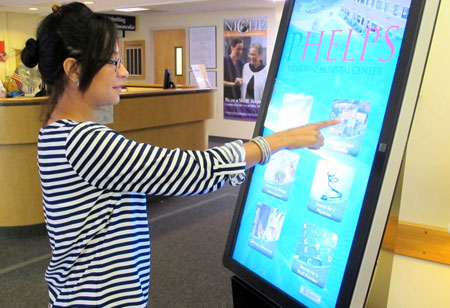 7 Benefits of Digital Kiosks CIOs Should Know to Enhance Their Business Productivity